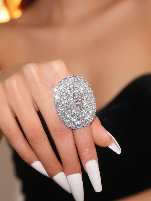 [ 8日から12日程度でお届け予定 ] リング レディース リング シルバーカラーのゴージャスなセクシーな..