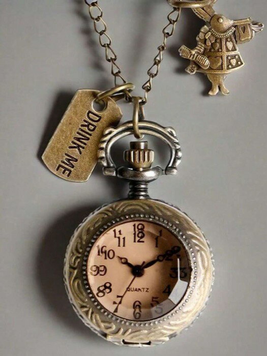 [ 8日から12日程度でお届け予定 ] 腕時計 懐中時計 アンティーク調 フリップカバー 彫刻入りポケットウ..