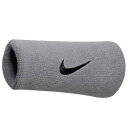 【3店買い回りで最大P10倍！7/4〜11まで】NIKE (ナイキ) ラケットスポーツ アパレルアクセサリー ナイキ スウッシュ ダブルワイド リストバンド F マットシルバー/ブラック N.NN.05.078.OS-078F