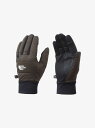 RED RUN PRO GLOVE(レッドランプログローブ) カラー K サイズ S/M/L 素材 PERTEX（R） QUANTUM ECO 20D Rip Stop（ナイロン100%）、Versa Active ECO（ナイロン50%、ポリエステル45%、ポリウレタン5%）、（THERMOBALL（R） Bio（ポリエステル100%）、導電フリース（ポリエステル94%、ポリウレタン6%）） 原産国 中国 メーカー品番 0289NN6230803 コメント 暖かさと薄さを両立した高機能保温グローブです。 メイン素材にリサイクル率100％の「PERTEX QUANTUM」を採用し、甲側の中わたにエアロゲルを練り込んで断熱性を向上させた「サーモボールバイオ」を封入。掌部には4WAYストレッチ性と通気性を併せ持つテクニカルフリースを配置し、グリップ力を向上するシリコンプリントと指先のタッチスクリーン機能を備えています。親指と人差し指は指先スリット仕様のため細かい手作業も容易。