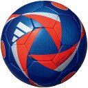 UEFA EURO2024™ 公式試合球 レプリカ4号球 別色モデル フースバルリーベはドイツ語で「フットボールへの愛」を意味します。デザインはフットボールの喜びと大会トーナメントのエネルギーよりインスピレーションを得ています。色鮮やかなエッジ、曲線、ドット表現にて強調された目立つ黒い翼形状を通じて、ボール自体の動きや試合でのエネルギーを表現しています。また、力強い赤、青、緑、オレンジカラーの使用は、対戦国が大会トーナメントにもたらす活気と、世界中のファンから多くの愛を引き込むフットボールの純粋な純真さの双方を称賛しています。試合球には大会トーナメントで使用される各スタジアムが開催都市の名前と共に表現されています。 ■サイズ：4号球 ■重量：約370g ■製法：手縫い ※プラスチックごみ削減の一環としてボールのシュリンク包装は廃止されております。 ◆お客様へ◆ 当店の在庫は店頭含む複数店舗で共有している為、ご注文商品の在庫を確保できない場合がございます。 また、展示品の場合もございますので、多少の傷や汚れに関してはご容赦下さい。 お客様には多大なるご迷惑をお掛けいたしますが、予めご了承ください。 ボール サッカー サッカーボール 4号球 4号球 検定球 ユーロ ドイツ フースバルリーベ リーグ アディダス モルテン 小学生 adidas molten FUSSBALLLIEBE LEAGUE