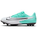 【NIKE-ナイキ】　サッカー用品/サッカーシューズ/サッカースパイク/靴/くつ/クツ(固定式)2023秋冬モデル/メンズモデル/男性用モデル ●ファントム　GX　アカデミー　HG　【DD9470　300】 正確なボールコントロールを追求した「ファントムGX」、ハードグラウンド対応エントリースパイク。NIKE SKINとメッシュを組み合わせたアッパーを搭載。 土グラウンド/天然芝/人工芝グラウンド対応 【カラー】　ハイパーターク/ブラック/フクシアドリーム 【アッパー】　合成樹脂、合成皮革