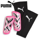 【PUMA-プーマ】　サッカー用品 フットサル用品 サッカーグッズ アクセサリー すねあて スネアテ レガース シンガード ●ウルトラ　ライト　スリーブ付き サッカーの練習や試合の時に大事な足を守るために必要なすねあて！ サッカー日本代表の三苫薫選手などが着用の人気サッカーシューズ【ウルトラシリーズ】とデザイン連動したレガースです。 スリーブ付きなのでレガースがズレにくくプレーに集中することが出来ます。 【素材】　合成繊維(ナイロン/ポリウレタン)＋合成樹脂(EVA樹脂/ナイロン） 【カラー】　ポイズンピンク×プーマホワイト×プーマブラック