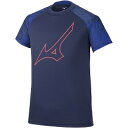 ◆ダイバーシティグラフィックの昇華Tシャツ。 ◆全日本着用モデル。 ◆MIZUNO MOVE TECH機能を搭載。 ◆素材 ポリエステル100％ ◆原産国 インドネシア製 ◆サイズについて ＜商品の実寸（商品の仕上がり寸法）＞ 着丈：S／66cm、M／68cm、L／70cm、XL／72cm、2XL／74cm 胸回り：S／98cm、M／102cm、L／106cm、XL／110cm、2XL／114cm 肩幅：S／43.2cm、M／44.6cm、L／46cm、XL／47.4cm、2XL／48.8cm 袖丈：S／15.5cm、M／16.5cm、L／17.5cm、XL／18.5cm、2XL／19.5cm