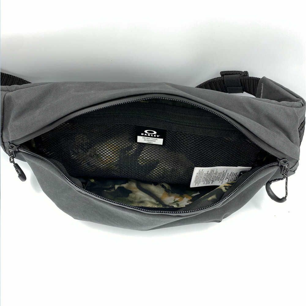 【国内正規品】オークリー ヒップバッグ OAKLEY FGL HIP BAG 6.0 FW FOS901185-01N