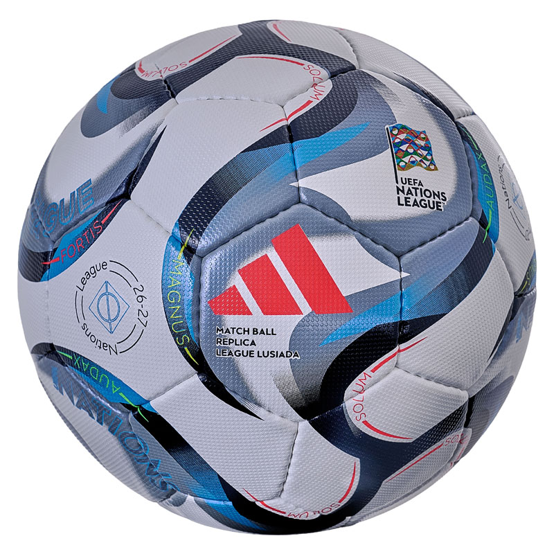 種別 サッカーボール メーカー名 アディダス（adidas） サイズ 5号球 特徴 ネーションズリーグ 26-27 リーグ リシアーダ 5号球。 UEFAネーションズリーグ 2026-27シーズンの公式試合球レプリカモデル。 UEFAネーションズリーグのロゴ・トロフィー・アンセムよりインスピレーションを受けたデザイン。 ロゴに採用されている風になびいているフラッグのようなブロッキングが特徴的。 ・手縫い ・JFA検定球 ※ご注文前に必ずお読み下さい※ 当店の掲載商品は、当社が運営するショピングサイト、 実店舗でも同時販売しております。 また、ご注文手続きが可能な状態であっても、 「実店舗在庫」と「メーカー在庫」を共有しておりますので、 商品によりましては入荷までにお時間を頂く場合や、商品がまれに欠品している場合もございます。 あらかじめご了承の上、ご注文ください。
