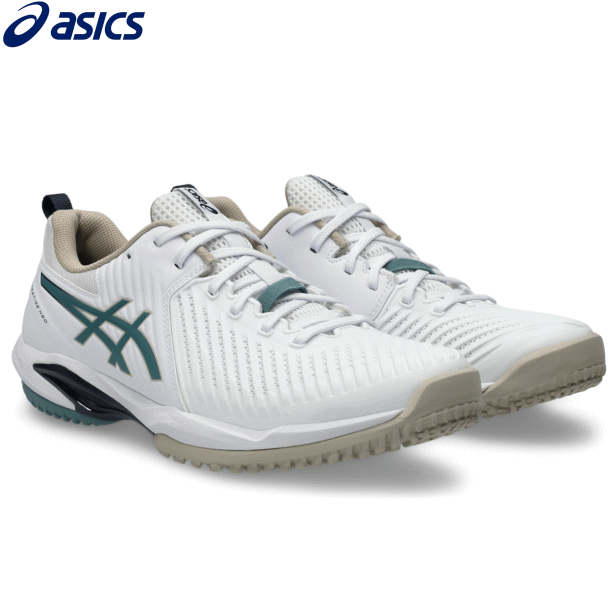 asics アシックス テニスシューズ 優れたスピード性能と快適性を提供するベーシックモデル PRESTIGE NEO OCはこれまでのメッシュ×人工皮革のアッパーからメイン素材をPU素材に変更しリニューアル。 アッパー前足部に足を心地よく包み込むPU素材を使用し、耐久性の向上と長時間着用時の快適性を追求。 ミッドソールに採用したFLYTEFOAM（フライトフォーム）は 軽量かつ快適なクッション性をサポート。 オムニコートやクレー、土のコートでのプレーにおすすめのシューズです。 ■サイズ： 22.5～29.0cm ■カラー： 101：White/Foggy Teal ■足幅/ラスト： STANDARD ■アッパー素材： 合成樹脂・人工皮革（合成皮革）・合成繊維 ■アウター素材： ゴム底 ■インナーソール： 合成樹脂(EVA）/取り替え式 ■生産地：Indonesia / Vietnam ■備考： オールコート用 （公財）日本ソフトテニス連盟公認 ※当店とメーカーの在庫を合わせた数を表示しておりますので 稀に欠品する場合もございます。 ※配送方法の注意事項 メール便・宅配便について メーカー希望小売価格はメーカーサイトに基づいて掲載しています