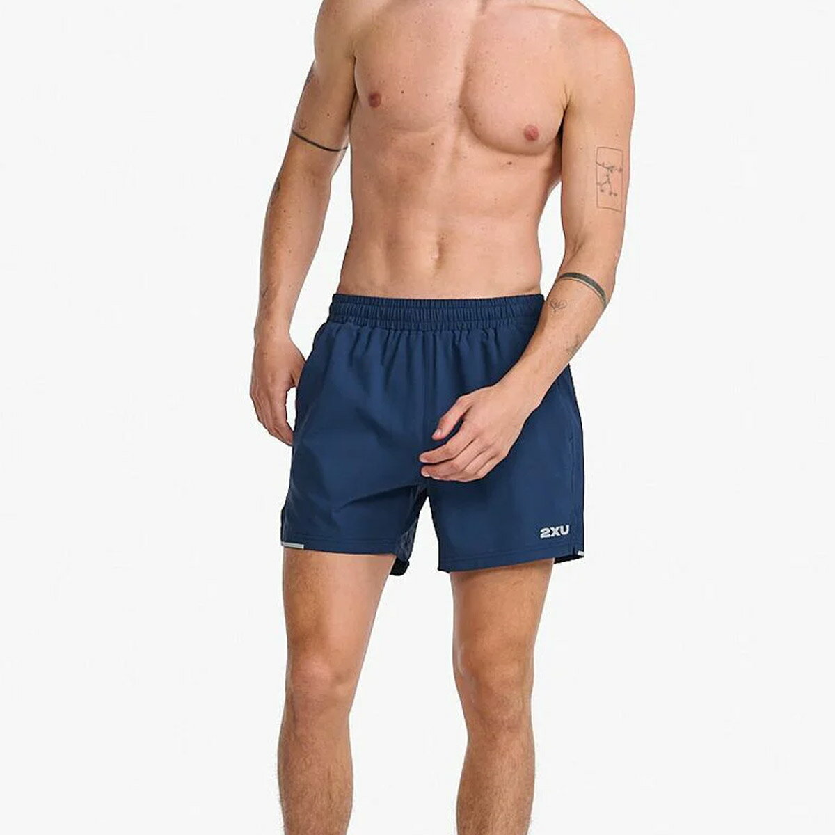 ※当店の商品はすべて日本正規代理店より仕入れた正規品です。【素材】ポリエステル100【仕様(特徴)】◆ポケット仕様　3ポケット腰、背中のジッパーポケットには、電話やカード、鍵など小物類を安全に収納することができます。また前両脇にそれぞれにポ...