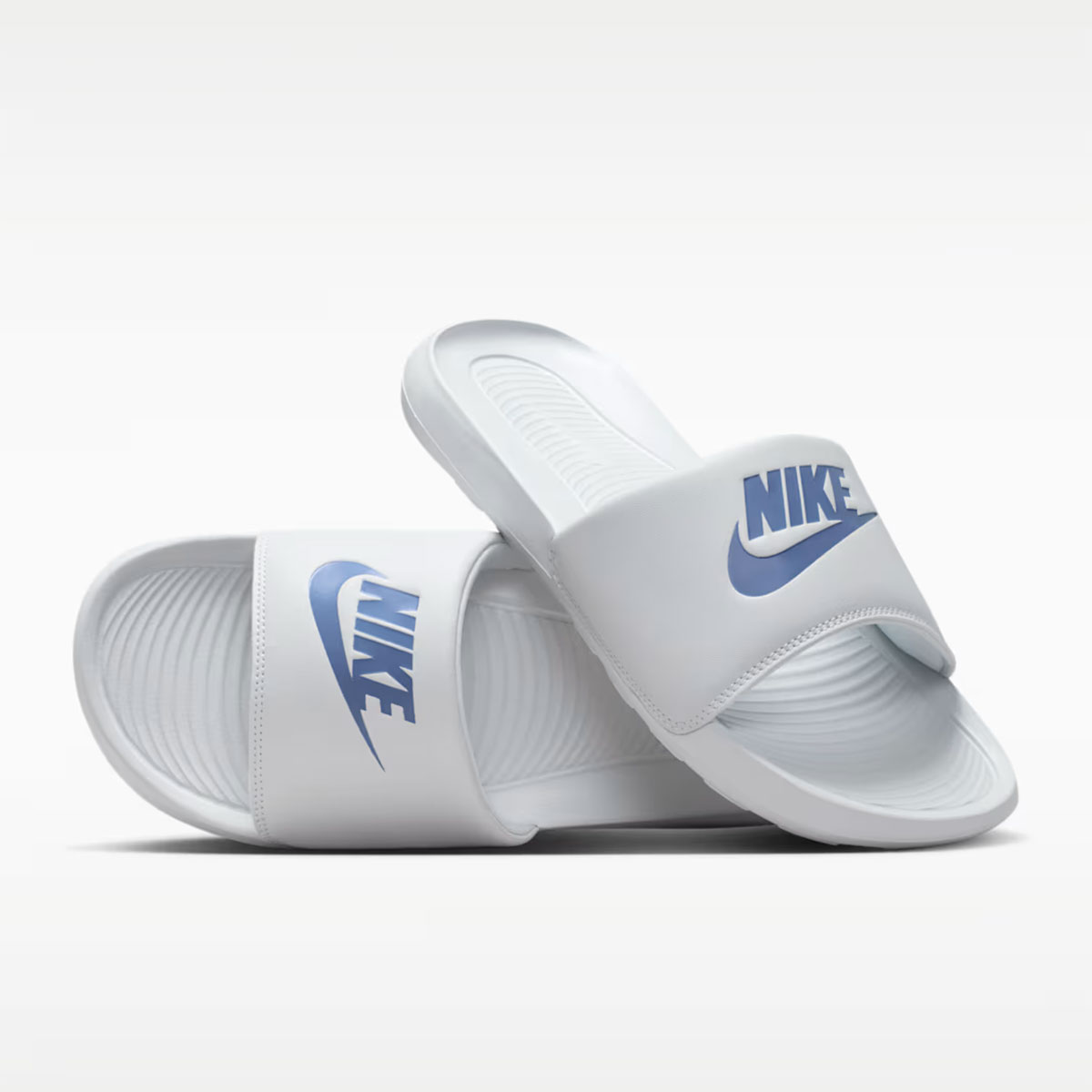 楽天市場】nike ソーラーソフト サンダルの通販