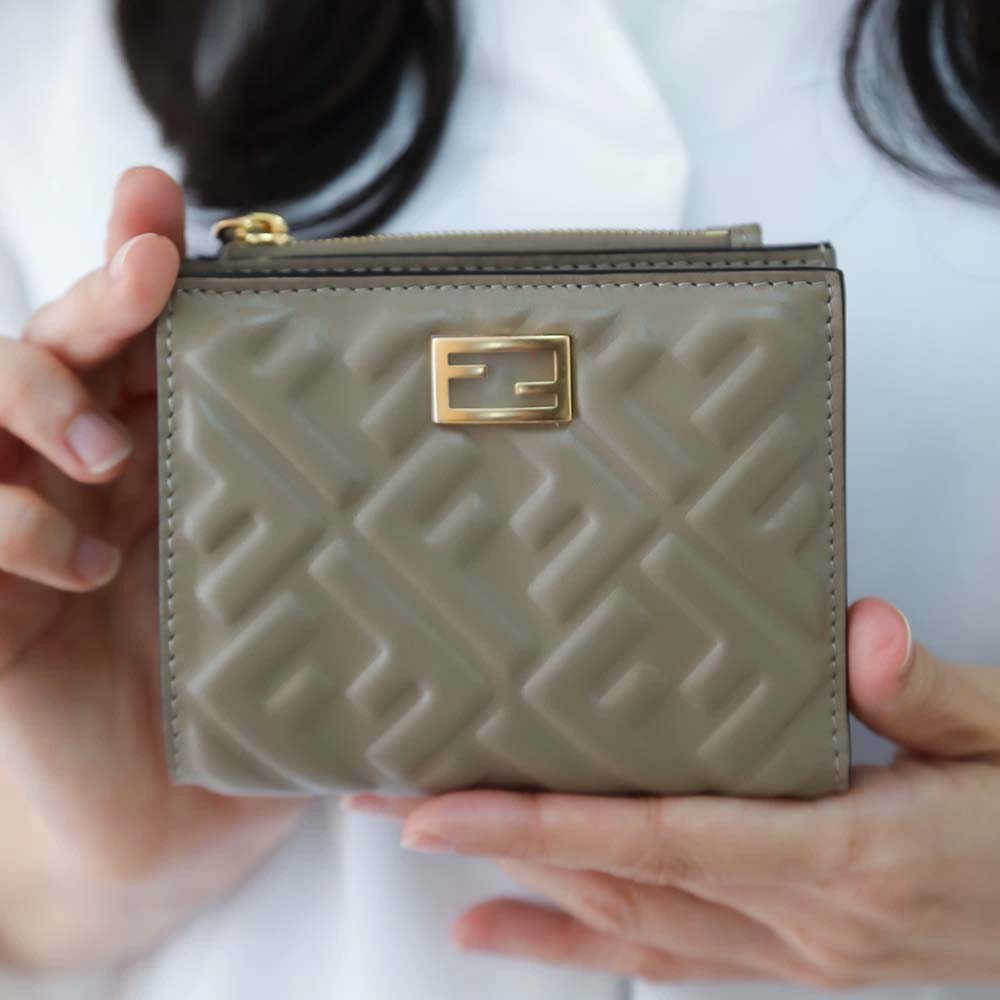 楽天市場】フェンディ 財布(財布・ケース|バッグ・小物 楽天市場】フェンディ 財布(財布・ケース|バッグ・小物