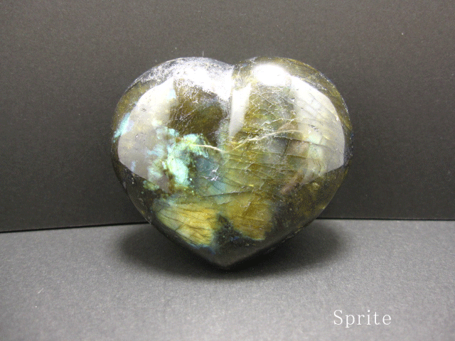 【天然石彫刻】ハート ラブラドライト 天然石 彫刻 天然水晶 彫刻 風水 縁起物 風水彫刻 天然石 最高級 手彫り 彫刻置物 天然石 パワーストーン アクセサリ...