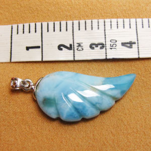 ラリマー、天使の羽根のペンダントトップ