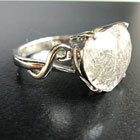 ハート型　シルバールチルクオーツ　リング