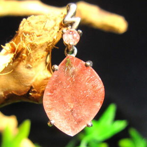 ストロベリークオーツ ペンダントトップ