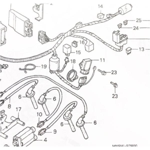 Rakuten - CB400SF(NC31) レギュレター　(レギュレーター　レギュレートレクチファイヤー)　図中(11番) 31600-MV4-010　(31600-MV4-000より品番統一)　 　　 105K31600MV4010
