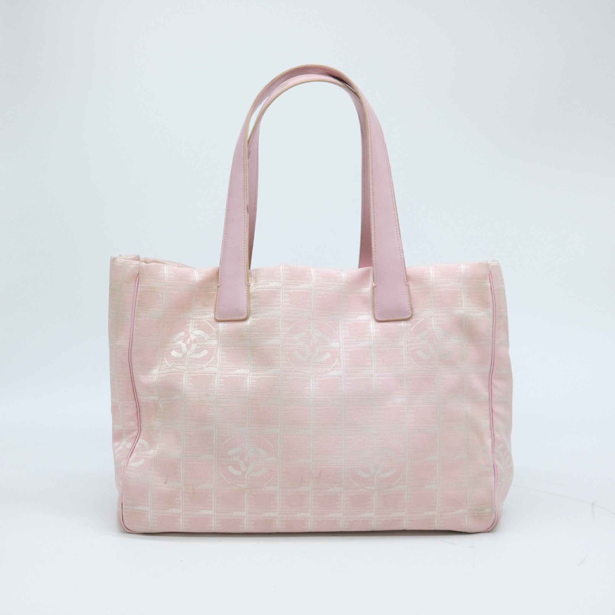 CHANEL シャネル ニュートラベルライン トートMM ナイロンジャガード レザー ピンク A15991のサムネイル