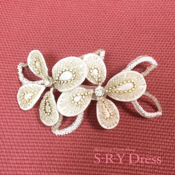 ウェディング ヘッドドレス ボンネ パール リボン 花嫁 髪飾り 小枝 アクセサリー ヘアアクセ ヘッドピース ヘッドパーツ ヘッドコサージュ コサージュ 花 フラワー ティアラ ビジュー 結婚式 ウエディングアクセサリー アクセサリー パーティー 二次会 撮影 コンサート