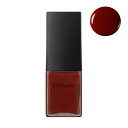 Celvoke クレイヴド ネイルポリッシュ ＜2022 Summer Collection＞ 06 ビターマルーン 10mL セルヴォーク 天然由来成分ベースでムードを演出する。くすみカラーネイル登場 Celvoke初のネイルコレクションが登場。 センシュアルからエッジィまで抜け感と奥ゆきを湛えたモードなカラーが充実。 一度塗りで美しく仕上がるように濃度を緻密に調整、ムラなく仕上げます。 天然由来成分約70％配合。 容器には、環境配慮型樹脂を採用。 使用方法 ●爪に異常があるときは、お使いにならないでください。 ●ネイルカラーなどを混合しないでください。（容器が割れることがあります。） ●火気にご注意ください。 ●目に入ったときは、直ちに洗い流してください。 ●極端に高温又は低温の場所、直射日光のあたる場所、乳幼児の手の届く場所には保管しないでください。 ●天然成分を使用している為、香りや色調に変化が生じる場合がございますが、ご使用には問題ありません。 ●開封後はお早めにご使用ください。 ●爪以外の用途に使用しないでください。 ●使用後は必ずしっかりキャップをしめてください。 全成分 酢酸エチル、酢酸ブチル、ニトロセルロース、（アジピン酸/ネオペンチルグリコール/無水トリメリト酸）コポリマー、エタノール、クエン酸アセチルトリブチル、クエン酸トリエチル、安息香酸スクロース、アクリレーツコポリマー、ステアラルコニウムベントナイト、t-ブチルメトキシジベンゾイルメタン、（アクリレーツ/メタクリル酸トリス（トリメチルシロキシ）シリルプロピル）コポリマー、イソプロパノール、ジ安息香酸DPG、シリカ、ジ（C12-15）パレス-2リン酸、メチコン、タルク、リン酸、水、アルガニアスピノサ核油、カニナバラ果実油、クエン酸、イノンド種子エキス、水酸化Al、トリエトキシカプリリルシラン、トコフェロール、ジパルミチン酸アスコルビル、酸化鉄、赤202、黄4、酸化チタン、コンジョウ