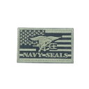 NAVY SEALS ワッペン カーキ アメリカ海軍 マジックテープ式 メス 付属 簡単 取り外し 取り付け サバゲー サバイバルゲーム コスプレ ファッションアイテム ミリタリー風 ミリタリー系 ミリタリーワッペン アップリケ コレクション 徽章 襟章 肩章 胸章 階級章 ベルクロ