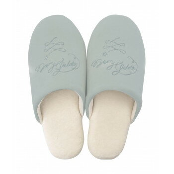 ルームシューズにも。洗濯機で丸洗いOK!(洗濯ネット使用)サイズ265×110×80mm個装サイズ：28×27.5×8cm重量135g個装重量：160g素材・材質表生地:ポリエステル100%仕様適応サイズ:約24cmドラム式洗濯機、乾燥機使用不可生産国中国(A)おまけつき（商品とは関係ありません）別送fk094igrjs