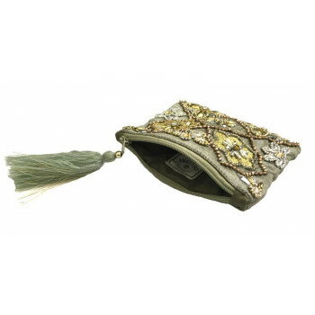 東京かんかん ビーズ刺繍フラットポーチ セージ M42-1175SG 鞄 かばん | 関連単語 ブランド 韓国 A4収納 小さめ 自立 出張 肩掛け ファスナー付き キャンバス レディース メンズ 通勤 リュック 大容量 軽量 トート ショルダー 防水 ビジネス ナイロン 学生 2way