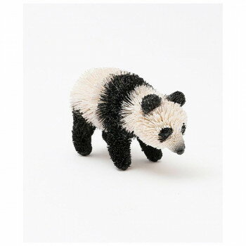 たわしと同じヤシ素材でつくったアニマルオブジェです。自然素材で作られた、素朴な表情の動物です。優しい気分にさせてくれます。※こちらの商品はハンドメイドのため、個体によって仕上がりが若干異なります。サイズ約10cm×5cm、高さ約7cm個装サ...