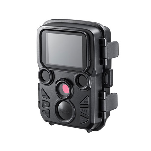 [商品名]サンワサプライ セキュリティカメラ CMS-SC06BK代引き不可商品です。代金引換以外のお支払方法をお選びくださいませ。暗闇でも撮影できる赤外線センサー内蔵のカメラ 小型バージョン●防犯や野生動物観察に適したセンサー内蔵カメラ●従来品の半分以下のサイズでカメラが目立ちません●高解像度4K撮影が可能●高輝度赤外線LEDを二灯内蔵しており、小型ながら約12m先まで照らす事ができます●スタンバイモードで最大6ヶ月待機出来る省電力設定●夜間と昼間のモードはセンサーで自動的に切り替えます　※夜間はモノクロ撮影になります。●雨の中でも使用できるIP66防水設計※ACアダプタ使用時は防水効果は無くなります●タイムラプス撮影(インターバル動画撮影)が可能。●付属のACアダプタ(3m)を接続すると電池切れを気にすることなく使用できます。■カメラ種別:トレイルカメラ■センサー:CMOS■レンズ:F=1.6■画素数:800万画素■フォーカス:固定■インターフェース:USB■ビデオ解像度:3840x2160/10fps;2688x1520/20fps;1920x1080/30fps;1280x720/60fps;1280x720/30fps;848x480/30fps; 720x480/30fps; 640x480/30fps;320x240/30fps■静止画解像度:20MP:5200x3900(ソフトウェア補間);16MP:4608x3456(ソフトウェア補間);12MP:4000x3000(ソフトウェア補間);8M:3264x2448;5M:2592x1944;3M:2048*1536; 1M:1280*960;■画角(対角):70度■マイク:モノラル■スピーカー:あり■赤外線LED数:2灯■赤外線周波数:850■赤外線フラッシュ距離:12m■人感センサー距離:20m (※気温や周辺の温度状況など環境により大幅に異なります)■人感センサー範囲:60度 (※気温や周辺の温度状況など環境により大幅に異なります)■トリガー速度:0.2秒■撮影インターバル:5秒〜59秒、1〜60分■連続撮影枚数:10枚■動画撮影時間:3〜59秒、1分〜10分■撮影距離:日中/1m〜∞、夜(赤外線LED点灯時)/1.5m-12m■撮影モード:写真/動画/写真+動画■最大スタンバイ時間:最大6ヶ月 (※ご使用環境により大幅に異なります)■防水防塵規格:IP66■画面サイズ:2インチ■対応記録メディア:microSD(SDXC規格対応)/最大512GBまで対応 ※容量128GB以上のSDカードを推奨■電源:単三電池4本 電池は別途ご用意ください※入荷状況により、発送日が遅れる場合がございます。