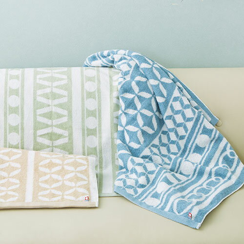 今治プリマクラッセ バスタオル(63×120cm)×2 スタイリッシュな幾何学模様 綿100% IPB-809 風呂 トイレ 台所 キッチン | 関連単語 トイレ収納ラック 洗面所用品 フローリング掃除 台所タオル 掃除用スプレー 蛇口カバー キッチン排水溝掃除 洗剤ケース 洗面所収納棚