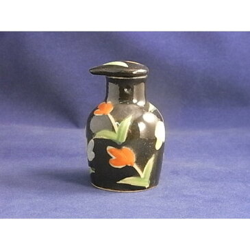 醤油さし 陶器 キレが良いので受け皿いらず 生活 有田焼 志野小花 丸型 楽らくしょうゆさし