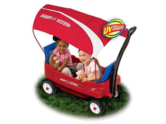 Radio Flyer WAGON CANOPY （ラジオフライヤー ワゴンキャノピー） ・ワゴン用のUVカットテント。 ・組み立ては簡単です。（テントは組み立て式です。） 4つの留め具（クリップ）がテントを固定します。 ・クイッククリップで脱着が簡単です。 ・専用バックに簡単に収納出来ます。 ・雨や日除けなどでご使用出来ます。 ・ボックスサイズ 約61cm×18cm×8cm ・本体サイズ　全長（中心の最大）約110cm　横幅（帆の付け根部分）約64cm ・対象年齢　1.5歳以上 ※キャノピー（傘）のみとなります。 ワゴンは付属しませんのでご注意下さい。 ※要組立（イラスト説明書付き）英語表記です。 アメリカ輸入品です。 輸送中などのダメージで箱に若干のへこみ等ある場合があります。 ■ギフト梱包はお受け致しておりません。 【Radio flyer】 創業1917年という長い歴史を持つ会社Radio flyer(ラジオフライヤー)です。 アメリカでは誰もが知っているといっても過言ではないくらいポピュラーなおもちゃ会社です。 子供たちが安全に使えるように塗料は人体に影響ないものを使用していたり、エッジ部分を丸くしていたりときめ細かい配慮をしています。 【ワゴン】【RadioFlyer】【ラジオフライヤー】【キャノピー】【RADIOFLYER】【乗用玩具】【日除け】【WAGON CANOPY】【ワゴン用】