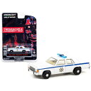 1983 Ford LTD Crown Victoria Police Terminator 2 1:64 Scale Die-cast Model Greenlight Fordのミニカー。 手のひらサイズで手軽に楽しめるのが魅力です。 コレクションやディスプレイに最適なアイテムです。 インテリアとして飾ることでアメリカンカルチャーを感じられます。 プレゼントや自分用に！ 外箱サイズ 縦19cm　横14cm　幅4cm ※アメリカ輸入製品です。 パッケージ一部変わる場合がございます。 新品未使用ですが多少パッケージにダメージ凹みがある場合がございます。 生産段階での製品誤差等ある場合がございます。 多少の傷や凹凸なども気になる方はご購入をお控えください。 【GREENLIGHT】【DIECAST MODEL】【Terminator】【ターミネーター】【USA】【ミニカー】【アメリカ雑貨】【アメリカ】【ビクトリア】【ポリス】【アメ車】