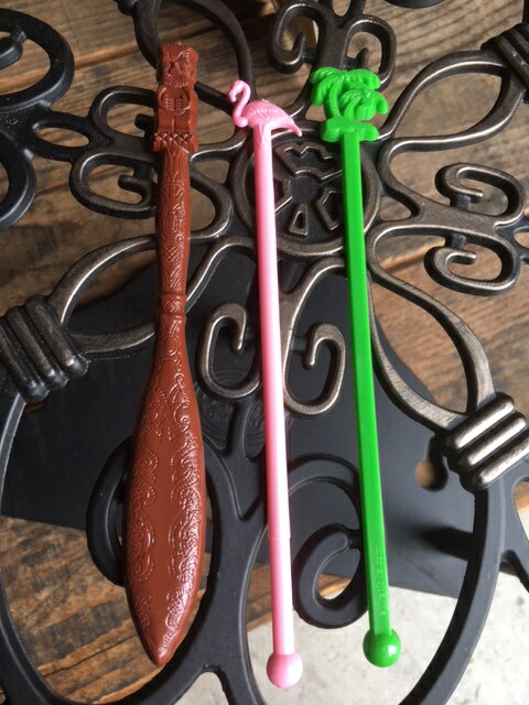 トロピカルマドラー 10本入り ヤシの木 椰子 フラミンゴ Tiki 南国 カクテル ドリンク 業務用 パーティ..