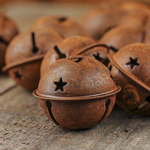 Primitive Look Rusty Metal Star Cutout Jingle Bells スチール製の錆びたベルです。 古き良き時代の雰囲気を感じられる作品です。 手作りで少しずつ違いがある商品。 錆び具合もジャンク系やドライガーデンなどによく似合います。 20個入りです。 サイズ 直径3.5cm アメリカ輸入品です。 ※手作り商品となりますのでご理解の上、ご購入お願い致します。 【ジャンク】【ガーデニング】【オブジェ】【置物】【ジャンクガーデン】【サビ】【お庭】【リアルアメリカ】【アメリカ雑貨】【アイアン】【BELL】【エクステリア】【メタルベル】【鈴】【エージングベル】　