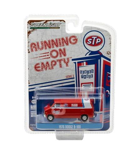 RUNNING ON EMPTY SERIES 3 - 1976 DODGE B-100 VAN STP SOLID PACK 1/64 S...