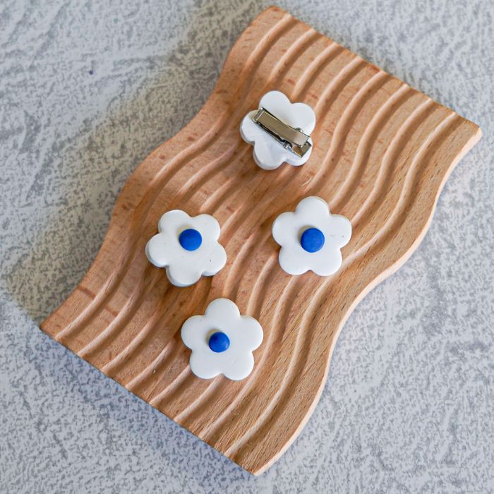 ＼今だけ クーポン ！11/20~11/27 限定 ／ 4個// フラワーパーツ アクリル 花 フラワー パーツ ハンド..