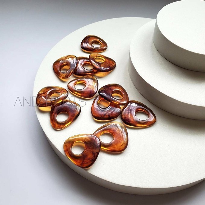 (6個)　おにぎりパーツ　アクリルパーツ　アクセサリーパーツ　プラスチックパーツ　ハンドメイド　ハンドメイドパーツ　パーツ　アクリルパーツ【0-DRO-229】