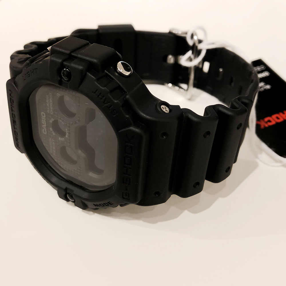 【先行予約】 CASIO G-SHOCK DW-5900UBB-1JF オールマットブラック　リニューアルLEDバックライトモデル　［ カシオ Gショック 5900系 1st G-shock 三つ目 ]簡易ラッピング無料　※予約注文のキャンセル及び返品はできません。予めご了承ください。