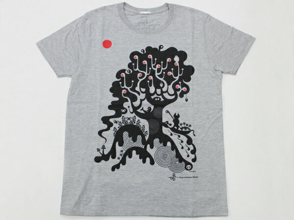 　「子供たちを危険から守る」をコンセプトに活動を行うソーシャルアートプロジェクトです。著名なクリエイターやインディペンデントなアーティストにアート作品を制作して頂き、社会への啓発とともに作品を宣伝販売して得た利益の一部をチャリティーにあてます。このTシャツを購入頂いた場合、一枚につき100円が戦争や紛争、貧困などで傷ついた子供達のために寄付されます。 【テーマ】 「Birth...」 生命の誕生を表現しました。 毎日生まれる生命（全ての）は素晴らしいです。 それらの生命が途切れてしまわないために、人間として生まれてから死ぬまでに何ができるのか？ 意識して考えることから始まるのだと信じています。 ここに有るTシャツ(作品)から、伝わると嬉しいです。 【アーティストプロフィール】 Kinpro/新矢千里 札幌在住。自身のライフテーマである“自然”から創造したモチーフを作品に取り入れたスタイルで絵本をはじめ雑貨、お菓子など幅広い分野で提唱している。 2005年コペンハーゲンのホテルの部屋をリ・デザインするプロジェクトに参加。 2007年フランス（REIMS）初個展＆幼稚園でのワークショップ（レジデンスとしての招待）。 同年、北海道立近代美術館企画「Born in HOKKAIDO」に参加。 メーカー希望小売価格はメーカーカタログに基づいて掲載しています ボディ：コットン100％（Made in China） Printed in Japan サイズ身幅裄丈着丈 15041cm33.5cm58cm XS43cm35.5cm61cm S46cm37.5cm64cm M48cm39.5cm67cm L51cm41.5cm70cm ※若干個体差はございます。予めご了承下さい。 -Related Products- ※画面の色は、ブラウザや設定により実物と若干異なる場合があります。予めご了承の上、お買い求め下さい。　“Protec Children Against Danger” -子どもたちを危険から守る- 　人口問題／南北問題／貧困／食糧問題／環境問題／資源問題／エネルギー問題／戦争／核兵器／資源紛争／宗教／民族／人種…etc 世界には様々な問題が山積みされている。そうした問題は世界の子供たちの未来を脅かしている。そこで、クリエイターやアーティストに、それぞれの問題の中から一つ題材を選びクリエイトしてもらう。世界の問題を例えばコミカルに、時にはシリアスにそして皮肉的に捉えた作品として、または希望やメッセージを込めた平和のイメージとして。そして、そのアートを発表することで問題ひとつひとつに焦点をしぼり、興味を持ち問題を広く意識してもらう。解決の糸口となるように 。子供たちを危険から守る為に。 【世界の子どもたちの問題】 貧困／児童労働／ストリートチルドレン／児童買春（児童売春）／人身売買少年兵（子ども兵士）／地雷／難民／債務奴隷／エイズ孤児… 　このクリエイトに 「p.c.a.d.」 protect children against danger と名付け、「子供たちを危険から守る」をコンセプトに活動を行う、social charity art projectです。 　P.C.A.D.の作品群は、瑞聖寺（東京都港区）所蔵作品となりました。これにより、半永久的に作品を後世に残す事となります。劣化が少なく耐久性に優れているインクを使用しピエゾグラフとして保存する為、保存状態によりますが100年以上残るものとなります。 　また、p.c.a.d.では、作品を販売宣伝して得た収入の一部を、以下の団体へ協力および寄付します。 　　FRIEDENSDORF INTERNATIONAL(ドイツ国際平和村） 　　SaveChildrenCommunity 　　NGO・PLAS 　　かものはしプロジェクト 　　NGO＝ACE（エース） 　　国際協力NGO 特定非営利活動法人テラ・ルネッサンス “全ての世界の子供たちの未来の為に” 《p.c.a.d.の取扱商品全てを見る》