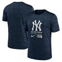 ナイキ ニューヨーク・ヤンキース 半袖 Tシャツ ラージロゴ ベロシティ New York Yankees Nike Navy Large Logo Veloc...