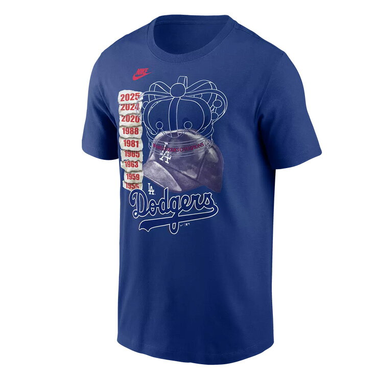 ロサンゼルス・ドジャースクラウンTシャツ！ NIKE×MLBのロサンゼルス・ドジャース半袖Tシャツ、2026年秋冬モデル！ 大谷翔平選手、山本由伸選手、佐々木朗希選手が所属する、ロサンゼルス・ドジャースのウェア。 過去のワールドシリーズ制覇年があしらわれたクラウンTシャツ。 柔らかいコットン素材を使用し、快適な着心地。 ドジャースの応援にはもちろん、普段着や移動着などにもオススメのウェアです。 本商品は、MLB公式ライセンス商品です。 素材 コットン100% カラー ロイヤルブルー サイズ アメリカンサイズ規格。日本サイズより大きめ。 S：身丈71cm、身幅49cm、肩幅43.6cm、袖丈23.3cm M：身丈72cm、身幅53cm、肩幅45cm、袖丈24cm L：身丈74cm、身幅57cm、肩幅46.4cm、袖丈24.6cm XL：身丈76cm、身幅62cm、肩幅48.8cm、袖丈25.2cm 2XL：身丈78cm、身幅67cm、肩幅51.2cm、袖丈25.8cm 備考 ※商品はヤマトネコポス便で発送され、ポストに直接投函されます。複数ご注文時などは、宅配便で発送する場合があります。 関連商品【2026モデル】ナイキ ロサンゼルス・ドジャース 半袖 Tシャツ L...【2026モデル】ナイキ ロサンゼルス・ドジャース ゴールドコレクショ...【2026モデル】ナイキ ロサンゼルス・ドジャース ゴールドコレクショ...6,499円6,499円6,499円【2026モデル】ナイキ シカゴ・カブス 半袖 Tシャツ Chicag...【2026モデル】ナイキ トロント・ブルージェイズ 半袖 Tシャツ T...【2026モデル】ナイキ ニューヨーク・ヤンキース 半袖 Tシャツ N...6,499円6,499円6,499円ナイキ ニューヨーク・ヤンキース 半袖 Tシャツ ベースボールシャツ ...ナイキ サンディエゴ・パドレス 半袖 Tシャツ ベースボールシャツ M...ナイキ サンディエゴ・パドレス 半袖 Tシャツ ノベルティー San ...6,776円6,776円6,776円ナイキ シカゴ・カブス 半袖 Tシャツ ノベルティー Cicago C...ナイキ ロサンゼルス・ドジャース 半袖 Tシャツ ノベルティー Los...ナイキ ニューヨーク・ヤンキース 半袖 Tシャツ ノベルティー New...6,776円6,776円6,776円