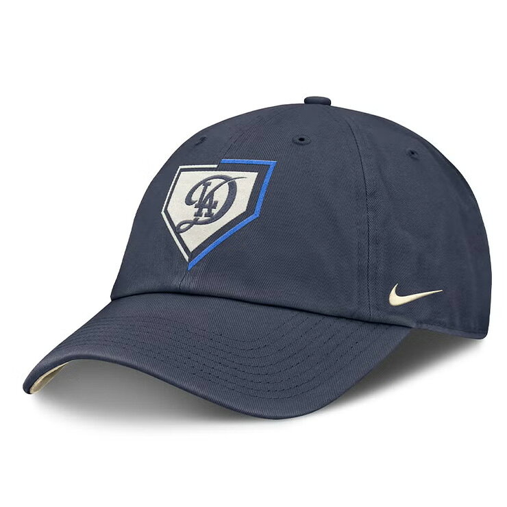 NIKE MLBロサンゼルス・ドジャースキャップ！ ナイキのMLBシティコネクトクラブキャップ！ 大谷翔平選手、山本由伸選手、佐々木朗希選手が所属する、ロサンゼルス・ドジャースのキャップ。 ロサンゼルスをイメージした「シティコネクト」仕様のデザインです。 通気孔付きの6パネル構造。スライドバックル付きのストラップでサイズ調節が可能。 フロント芯なしの柔らかいフィット感で、バイザー(つば)はカーブ仕様です。 素材 コットン100% カラー ネイビー サイズ S/M(52-57cm) M/L(55-60cm) L/XL(58-63cm)関連商品【2026モデル】ナイキ ロサンゼルス・ドジャース シティコネクト キ...ニューエラ NEW ERA ニューヨーク・ヤンキース キャップ NY ...ニューエラ NEW ERA ニューヨーク・メッツ キャップ Batti...4,800円4,840円4,774円ニューエラ NEW ERA ロサンゼルス・ドジャース キャップ 39T...【2026モデル】ニューエラ NEW ERA ニューヨーク・ヤンキース...【2026モデル】ニューエラ NEW ERA ヒューストン・アストロズ...4,840円4,840円4,620円【2026モデル】ニューエラ NEW ERA ロサンゼルス・ドジャース...ニューエラ NEW ERA ロサンゼルス・ドジャース キャップ LA ...ニューエラ NEW ERA ニューヨーク・ヤンキース キャップ NY ...4,950円4,620円4,620円ニューエラ NEW ERA ロサンゼルス・ドジャース キャップ LA ...ニューエラ NEW ERA ニューヨーク・ヤンキース キャップ NY ...【2026モデル】ニューエラ NEW ERA シカゴ・ブルズ キャップ...4,620円4,620円4,620円