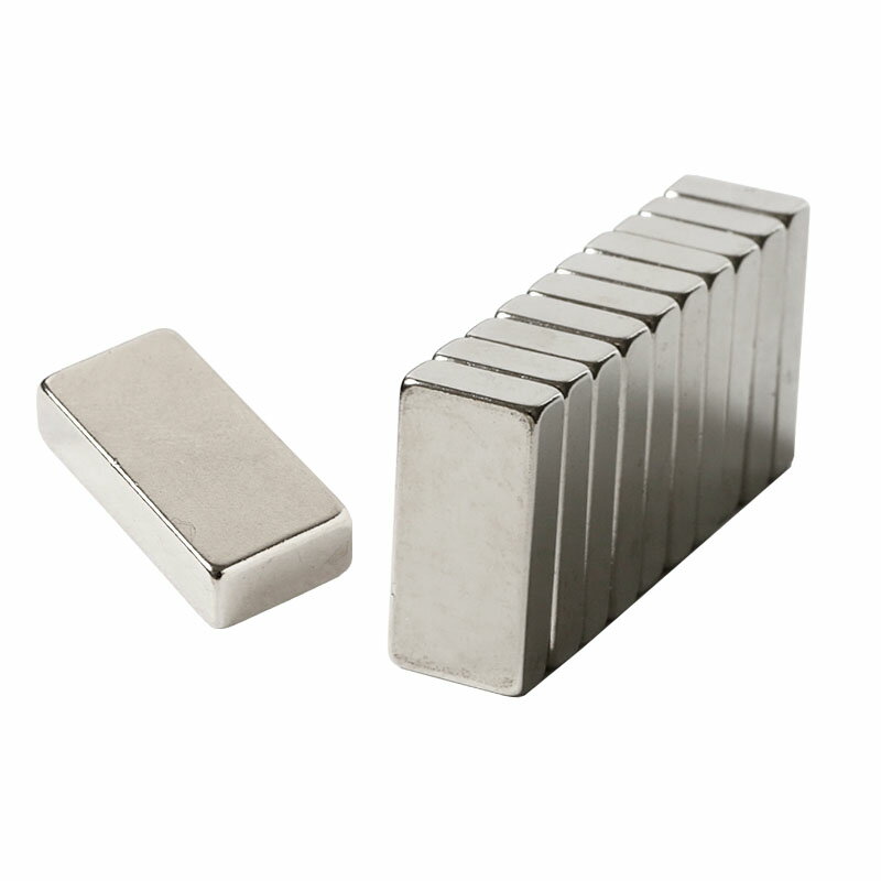 【2/18 いちばの日・P最大7倍】ネオジム磁石 ネオジウム磁石 20mm×10mm×5mm 長方形 角形 超強力 磁石 マグネット N35 永久磁石 DIY キッチン オフィス 事務所 倉庫 工場 送料無料 領収書発行 まとめ買い (スターフォーカス)【10個/30個/50個/100個/200個/300個セット】