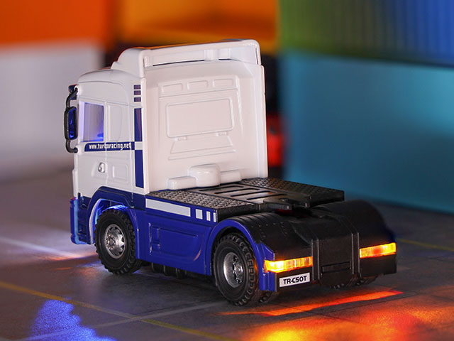 ホビー&雑貨のお店 スターゲートのハイテック RC ラジコン ターボレーシング トレーラートラックC50 ホワイト｜アングル3