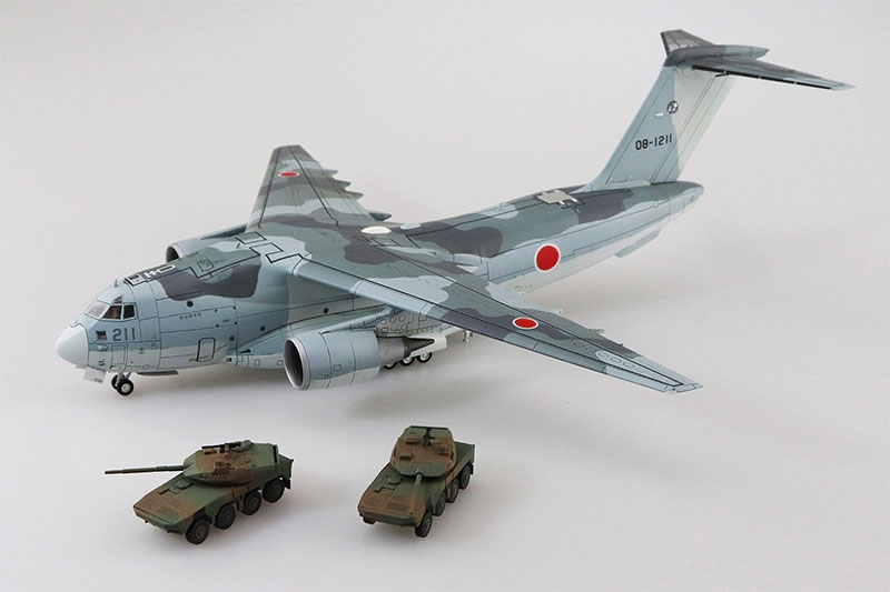 アオシマ プラモデル 1/144 航空機 No.SP 航空自衛隊 C-2輸送機 SP 機動戦闘車付のサムネイル