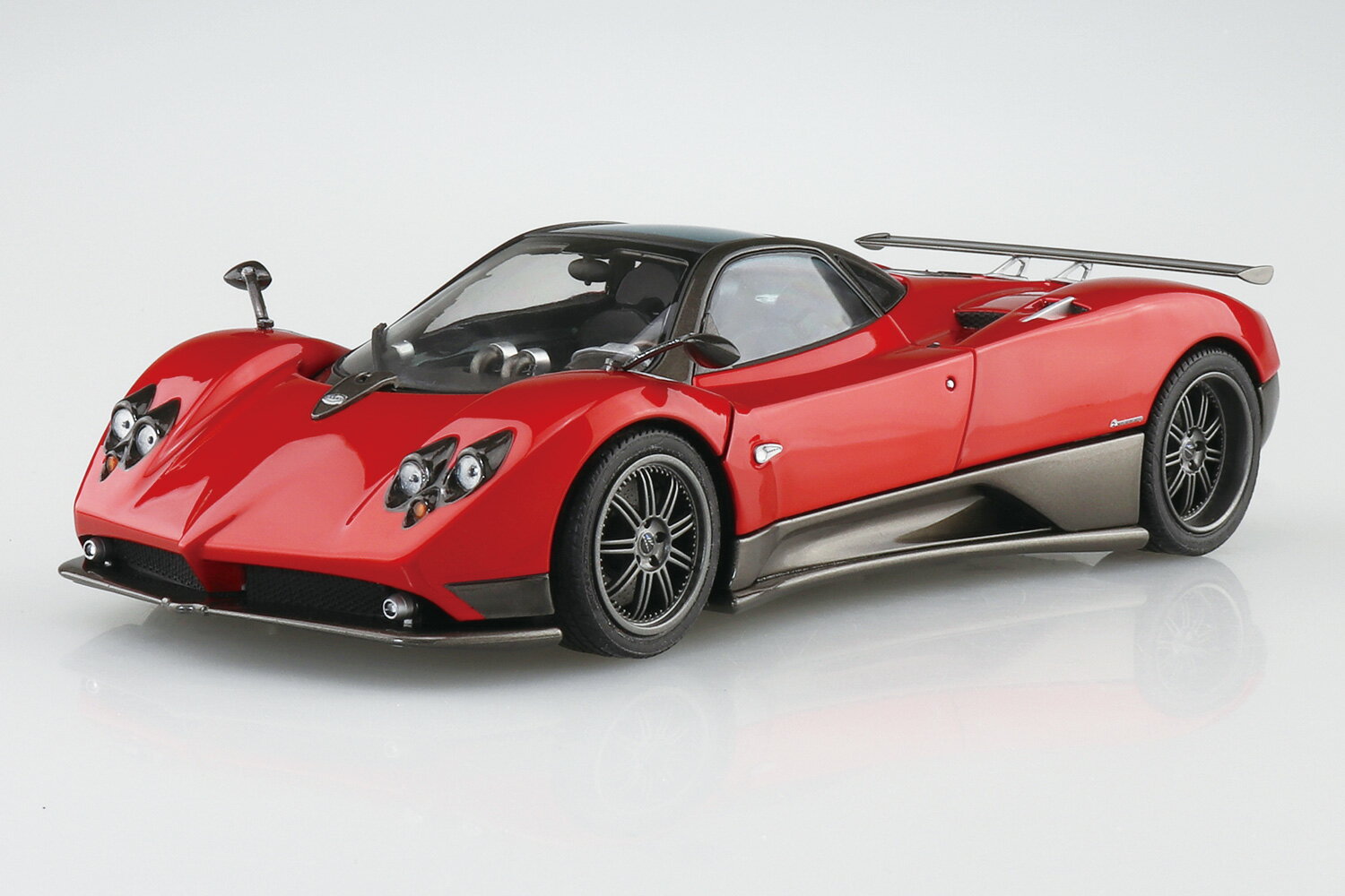 乐天商城 - アオシマ プラモデル 1/24 ザ・スーパーカー No.19 '05 パガーニ ゾンダ F
