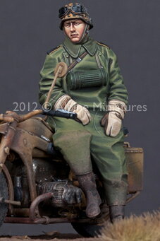 アルパインミニチュア 1/35 ドイツ オートバイドライバー レジン製フィギュア AM35142