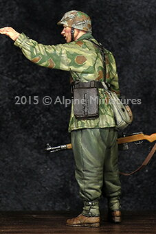 アルパインミニチュア 1/35 WWII ドイツ軍 擲弾兵下士官 スプリンター迷彩スモック...