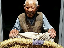 赤ちゃんのゆりかご・・・えんつこ(嬰児籠)・・・