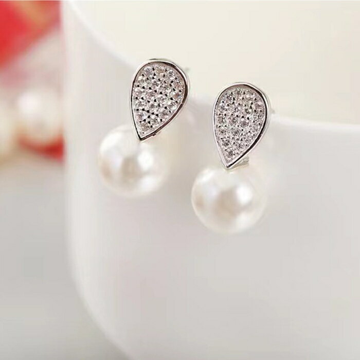Rakuten - ピアス 淡水パール 貝 かわいい ピアス 真珠 ぶら下がり ピアスプラチナ仕上げ シルバー925 cz 人気シルバー925 ギフト 結婚式 人気 アクセサリー