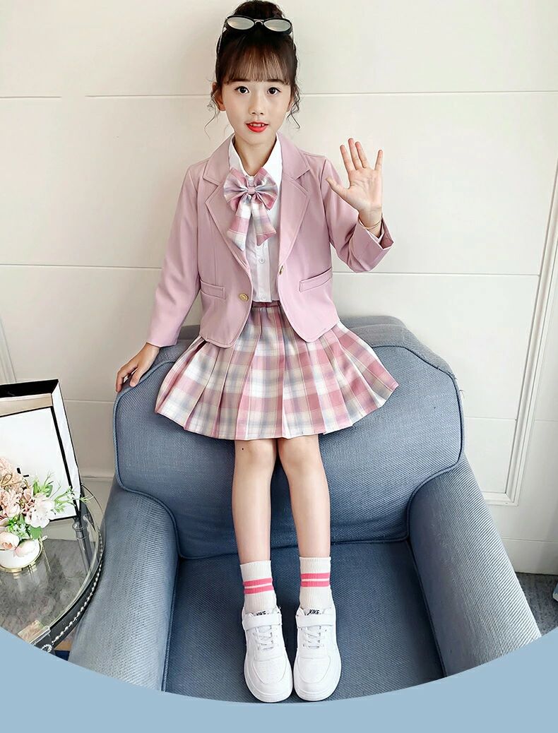 Startlineの卒業式 スーツ 入学式 入園式 女の子 韓国 子供服 卒園式 スーツ ジャケット スカート 3点 セットアップ キッズ フォーマルスーツ 子供スーツ ジュニア かわいい 学院風 卒服 卒業式 発表会 結婚式 七五三 おしゃれ 制服 チアガール キッズダンス衣装｜アングル2